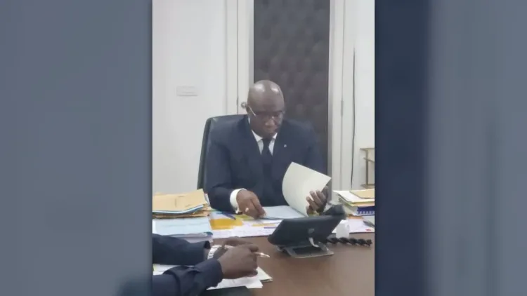 Entretien téléphonique entre le Ministre de l’Intérieur et de la Sécurité publique et son homologue français